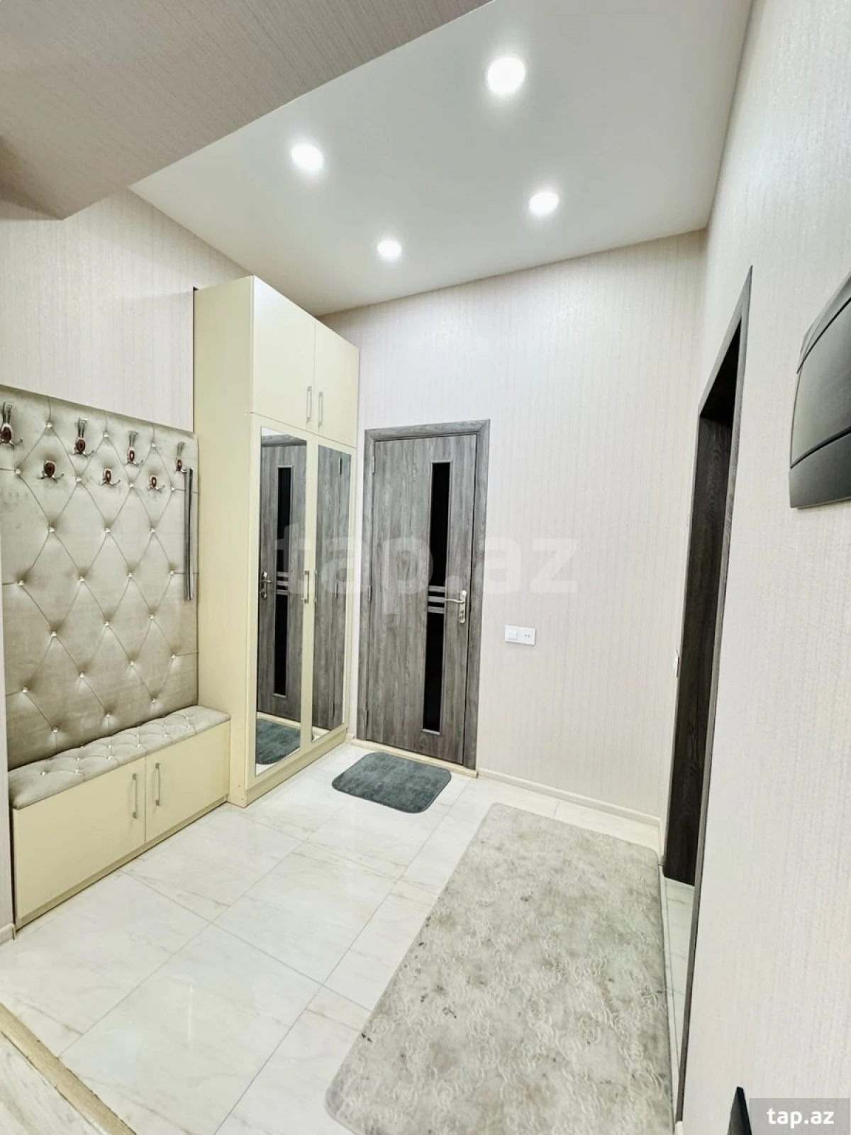 Kirayə verilir 3 otaqlı yeni tikili 120 m²