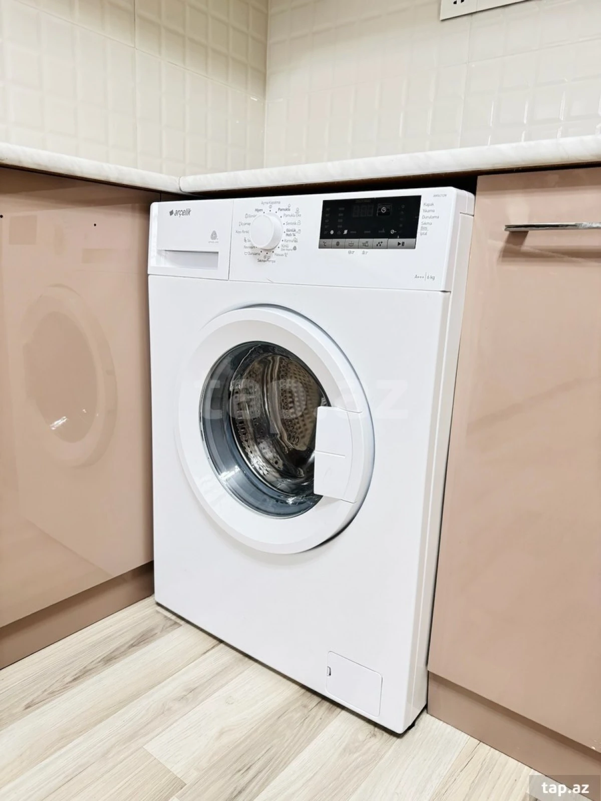 Kirayə verilir 3 otaqlı yeni tikili 120 m²