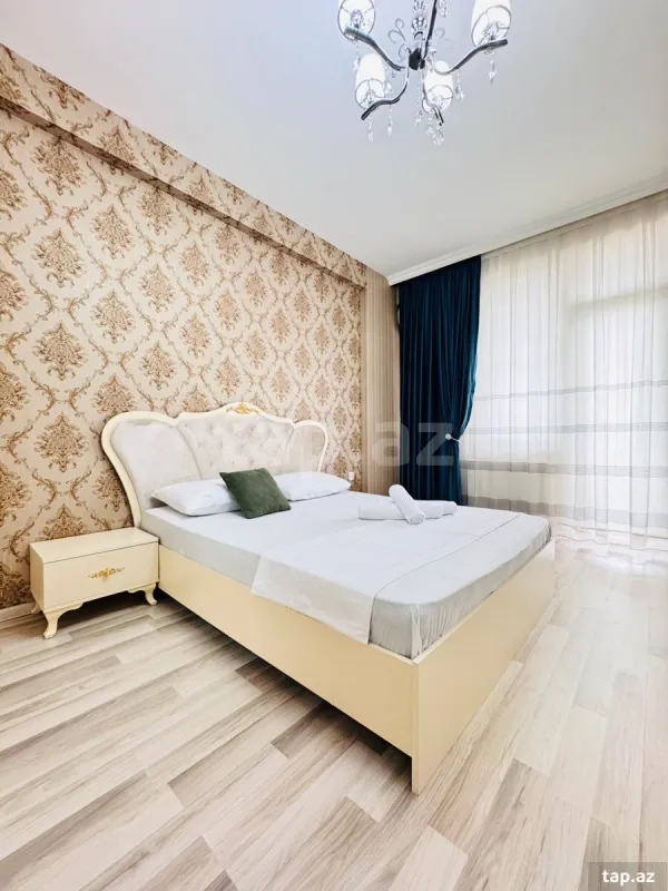 Kirayə verilir 3 otaqlı yeni tikili 120 m²