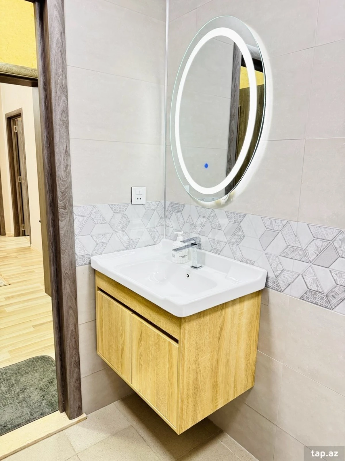 Kirayə verilir 3 otaqlı yeni tikili 120 m²