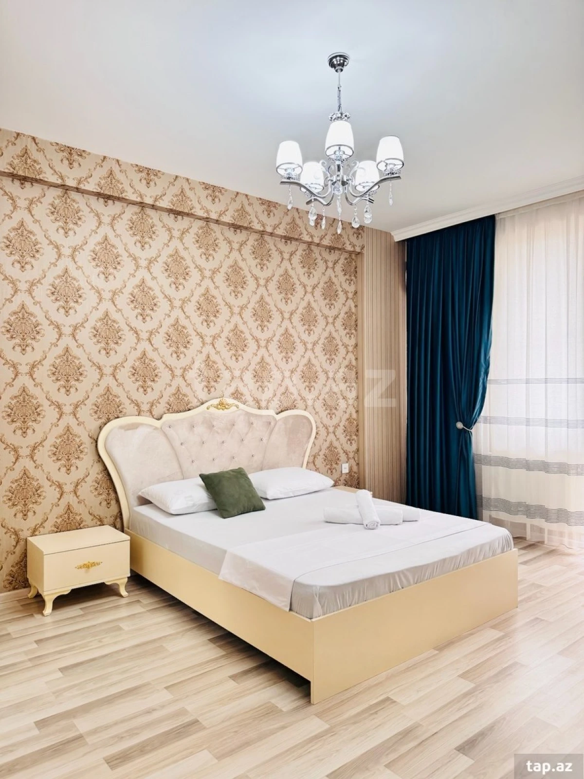 Kirayə verilir 3 otaqlı yeni tikili 120 m²