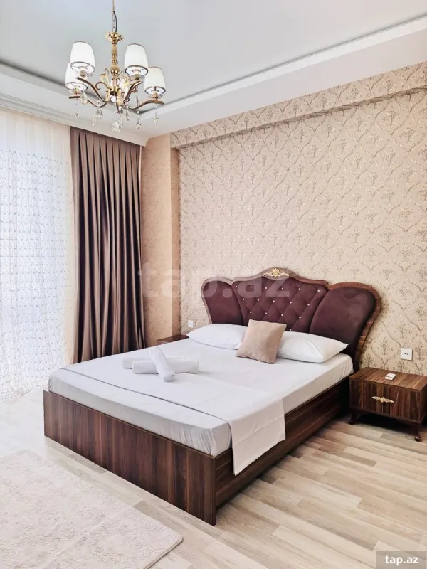 Kirayə verilir 3 otaqlı yeni tikili 120 m²