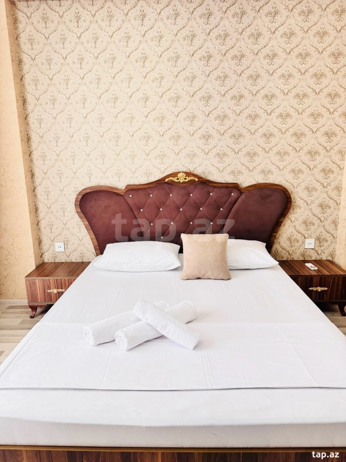 Kirayə verilir 3 otaqlı yeni tikili 120 m²