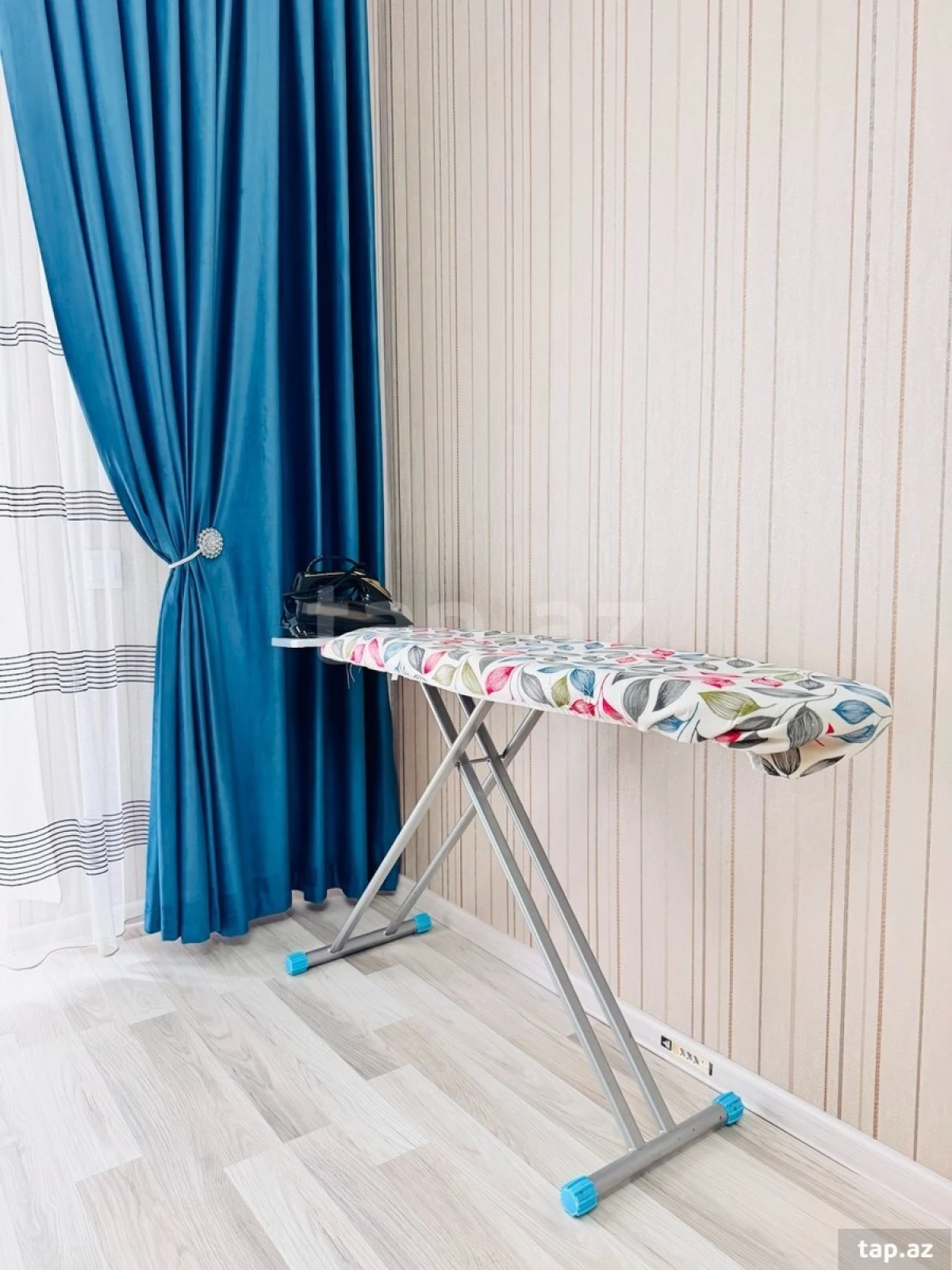 Kirayə verilir 3 otaqlı yeni tikili 120 m²