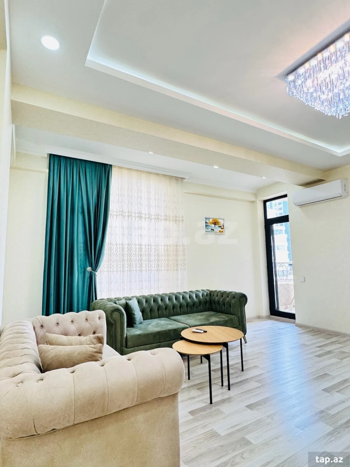 Kirayə verilir 3 otaqlı yeni tikili 120 m²