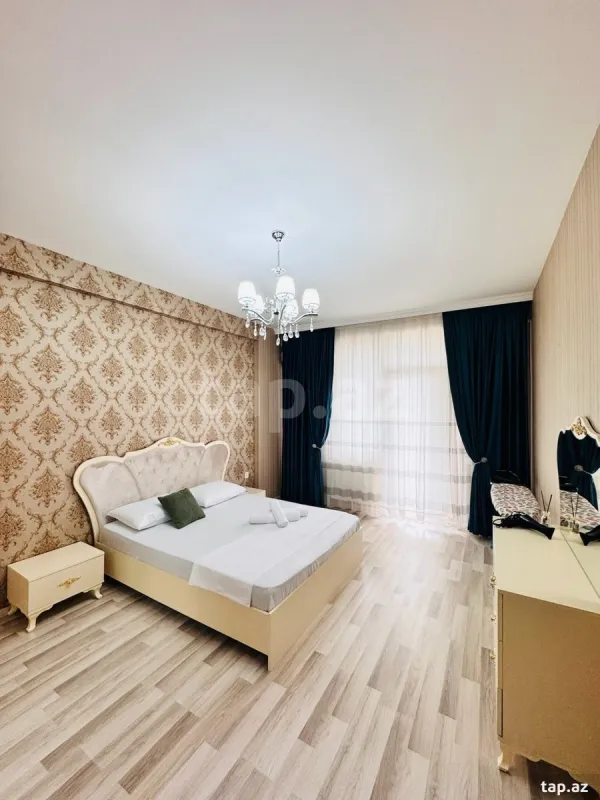 Kirayə verilir 3 otaqlı yeni tikili 120 m²