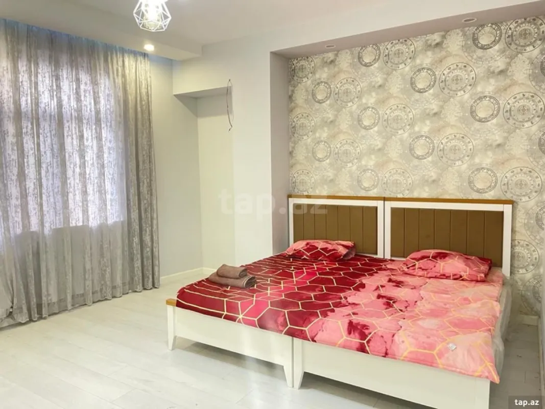 Kirayə verilir 3 otaqlı yeni tikili 110 m²