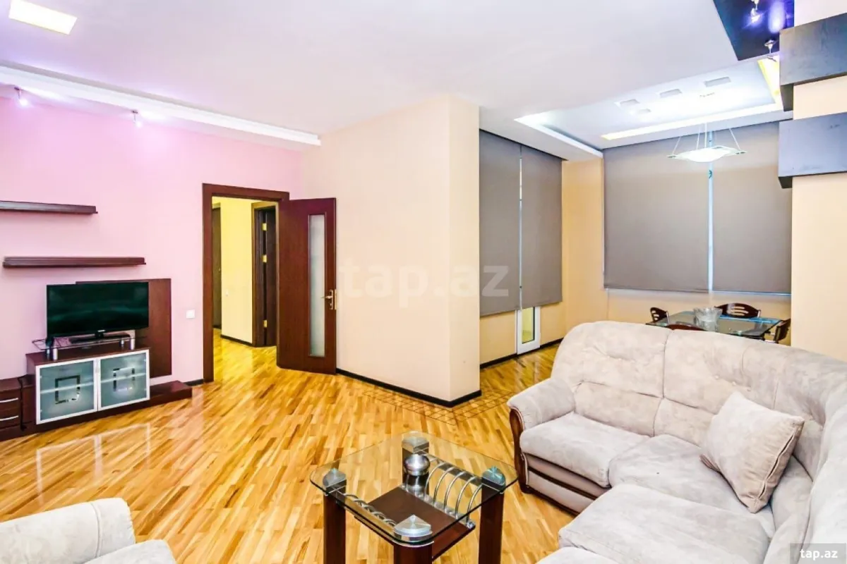 Kirayə verilir 3 otaqlı mənzil 110 m²