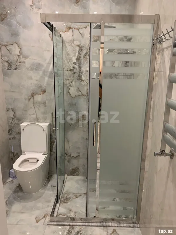 Kirayə verilir 2 otaqlı yeni tikili 65 m²