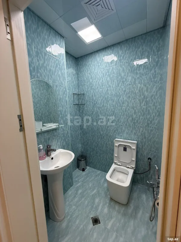 Kirayə verilir 2 otaqlı yeni tikili 95 m²