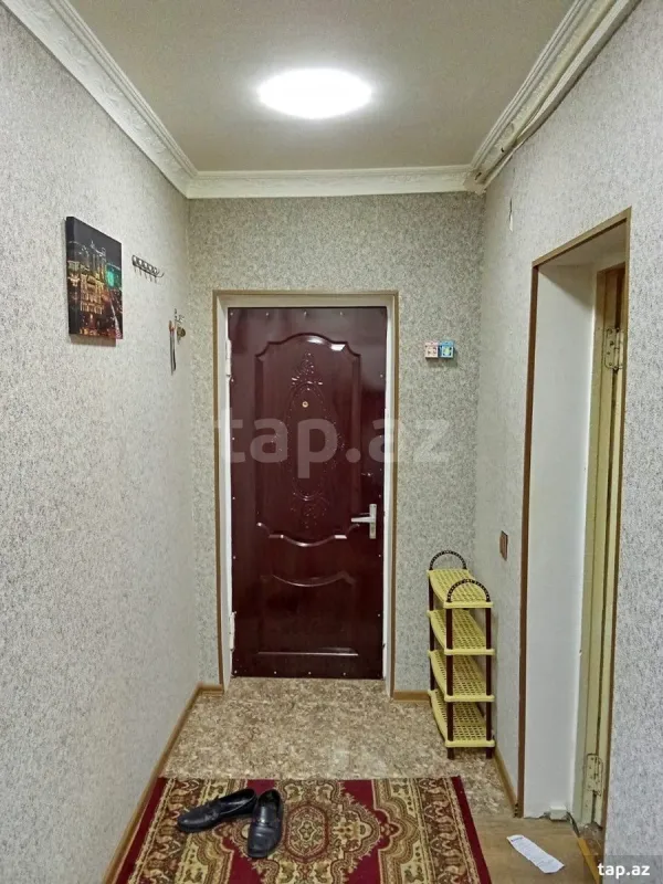 Satılır 4 otaqlı mənzil 74 m²