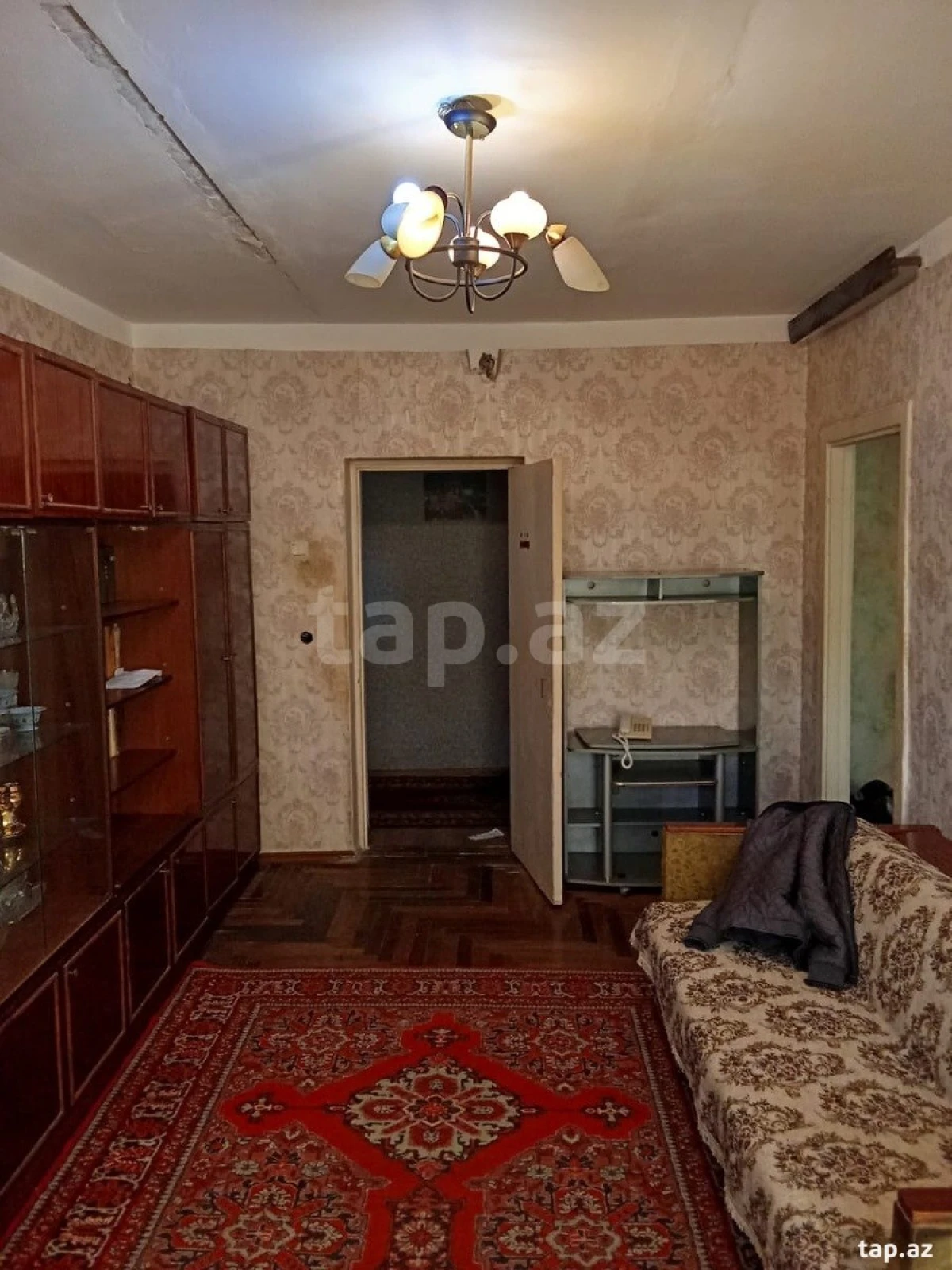 Satılır 4 otaqlı mənzil 74 m²