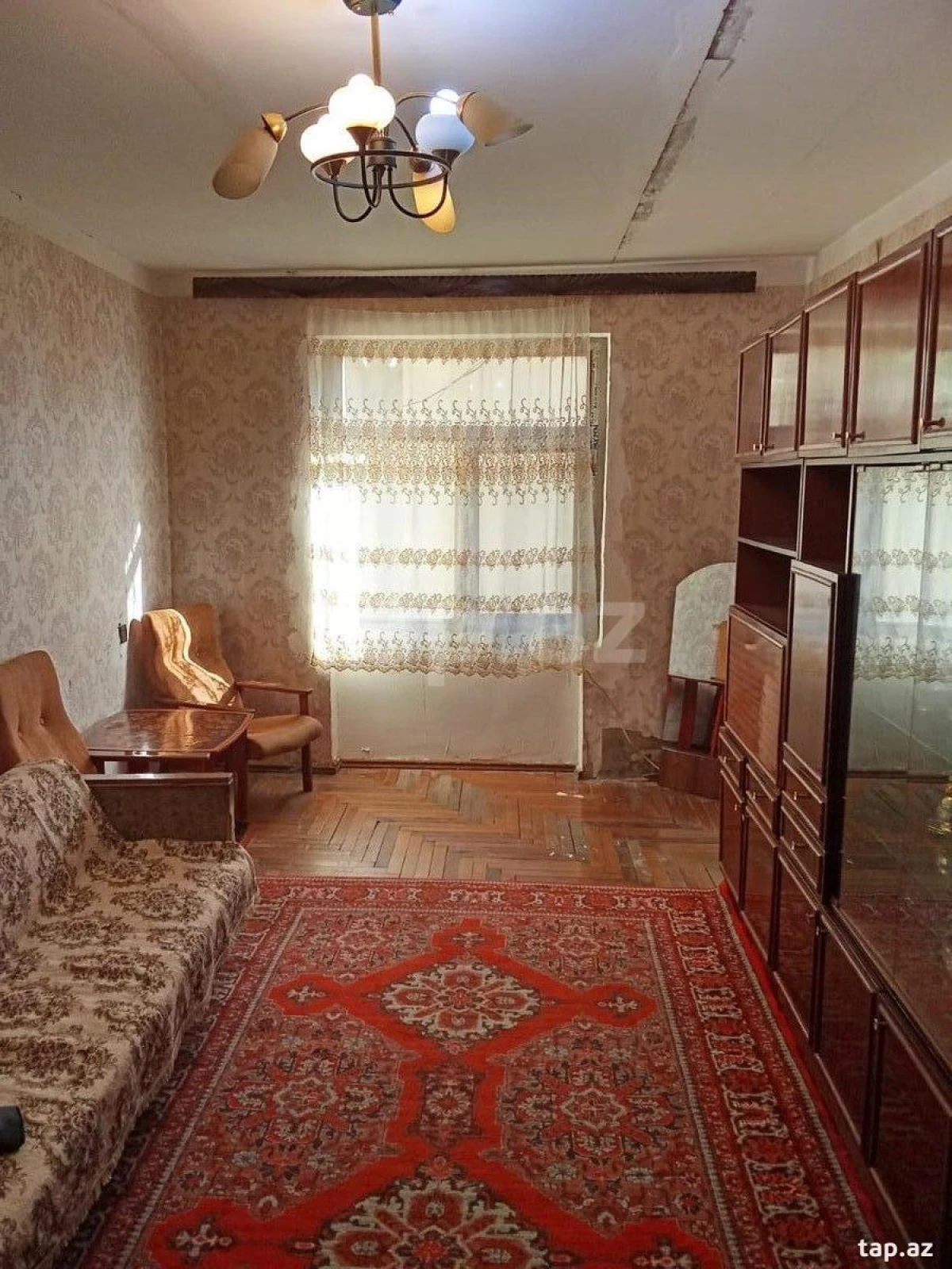 Satılır 4 otaqlı mənzil 74 m²