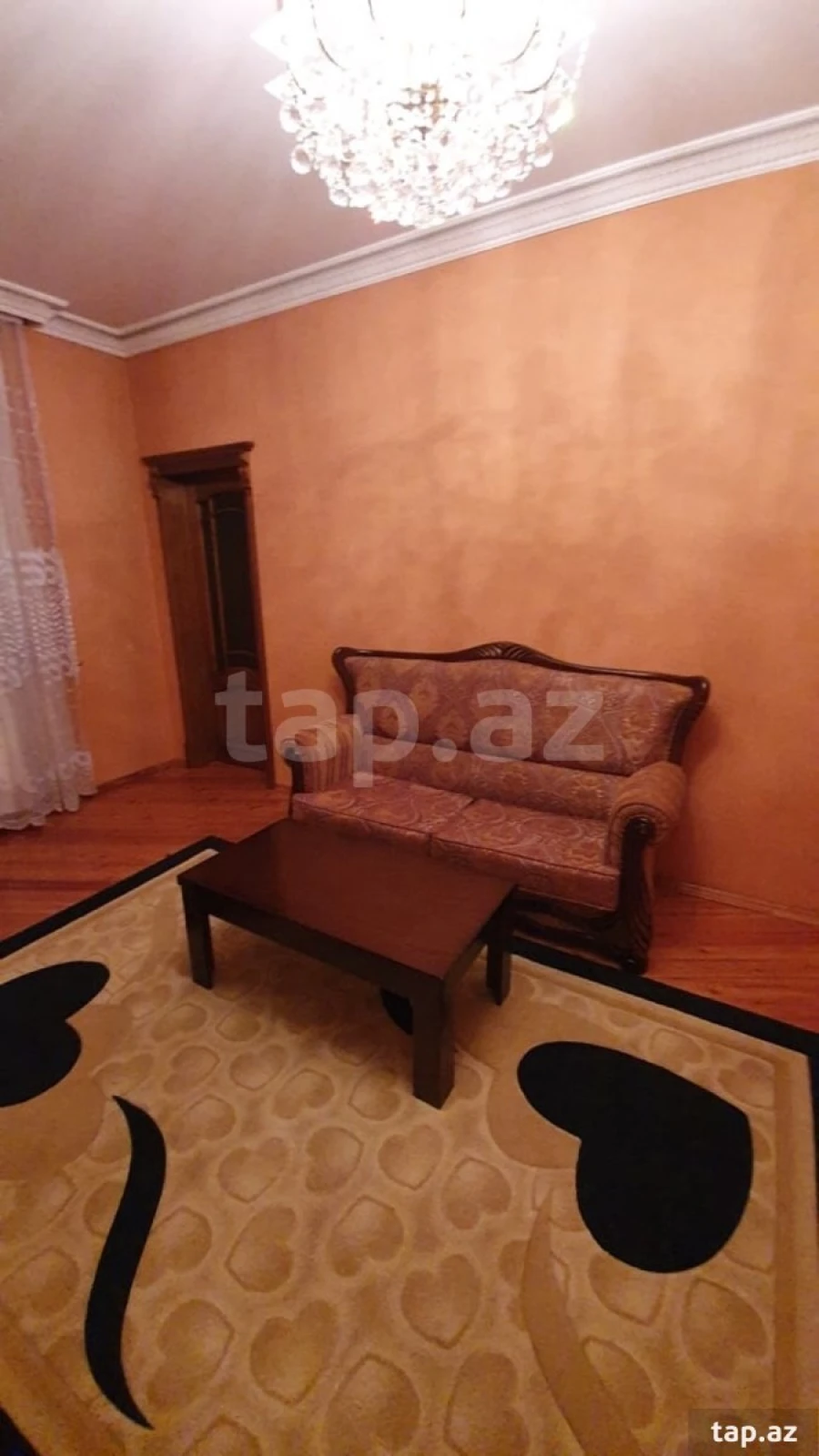 Satılır 4 otaqlı həyət evi