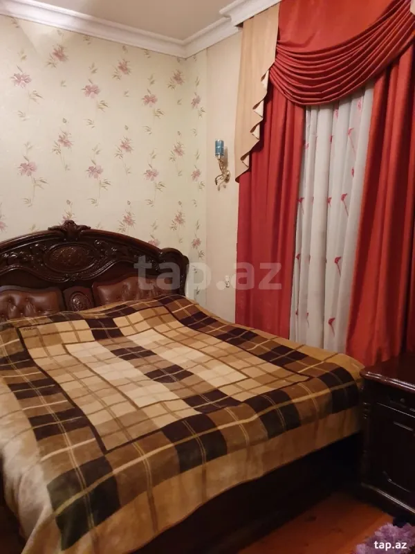 Satılır 4 otaqlı həyət evi