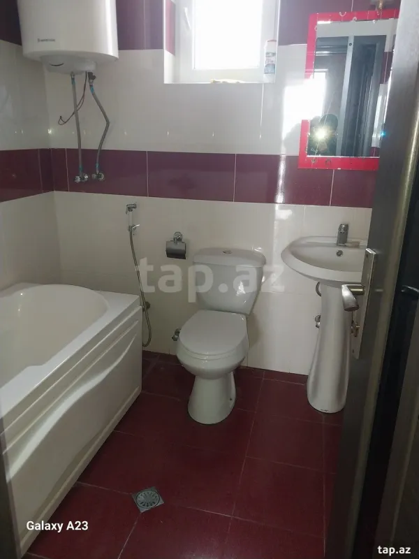 Kirayə verilir 3 otaqlı həyət evi