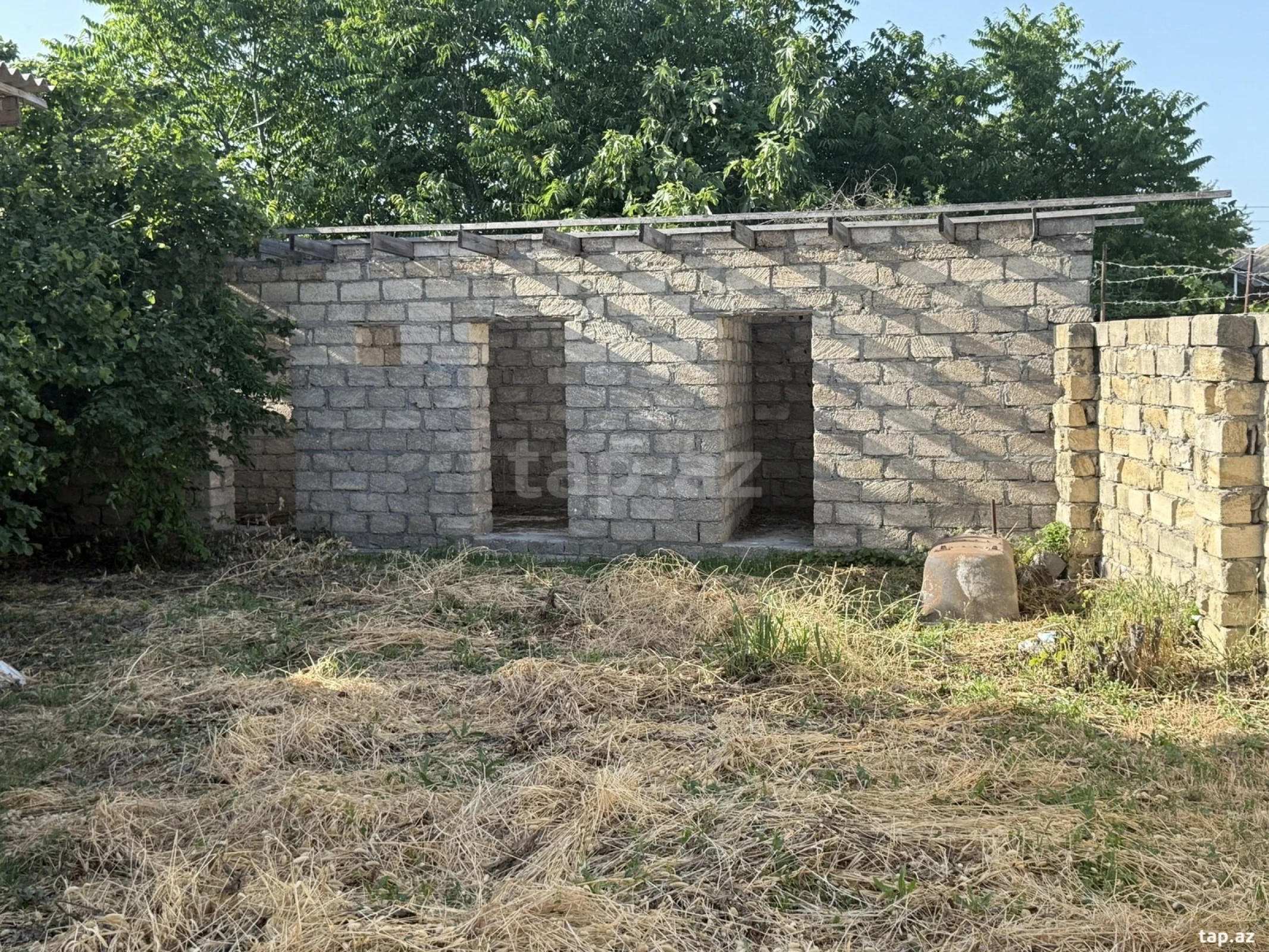 Satılır 6 otaqlı həyət evi