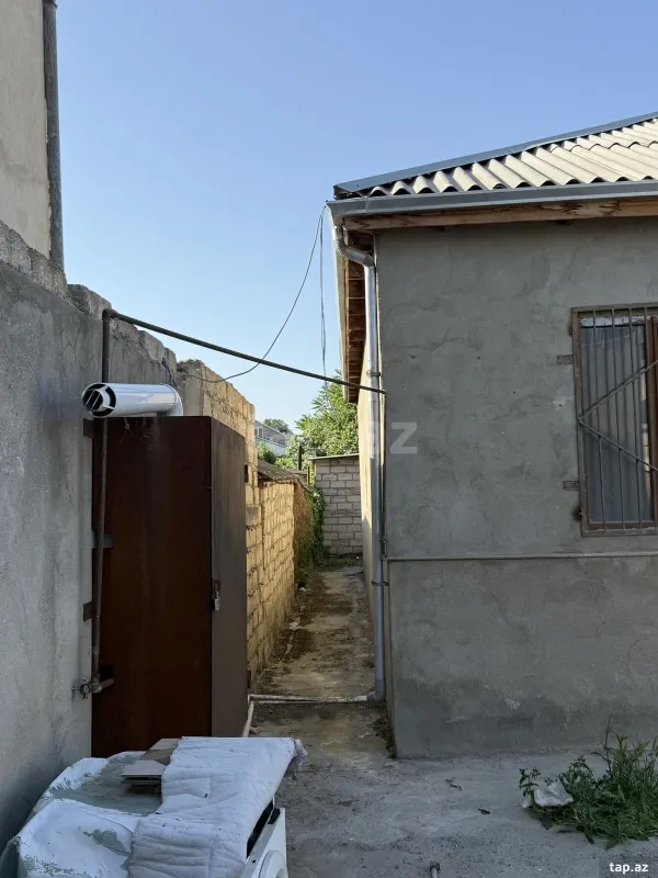 Satılır 6 otaqlı həyət evi