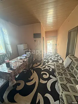 Satılır 6 otaqlı həyət evi