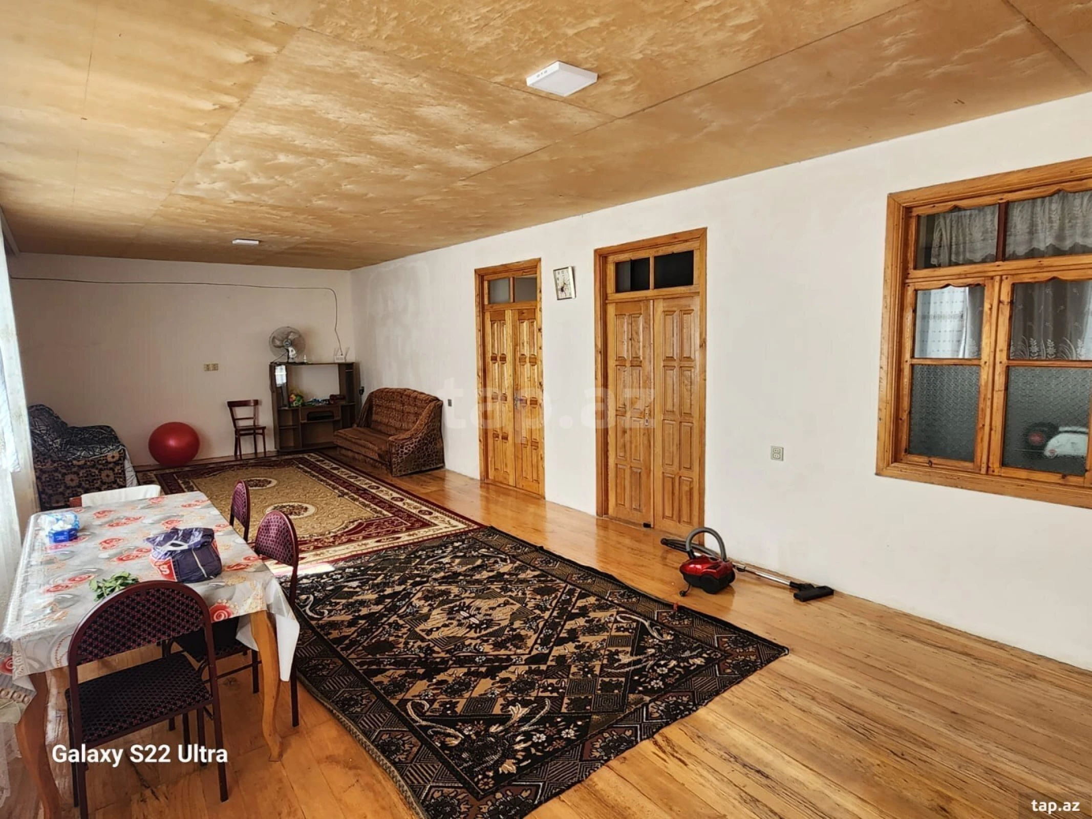 Satılır 4 otaqlı həyət evi