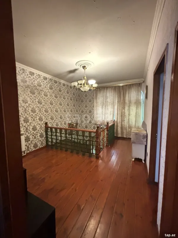 Satılır 4 otaqlı həyət evi