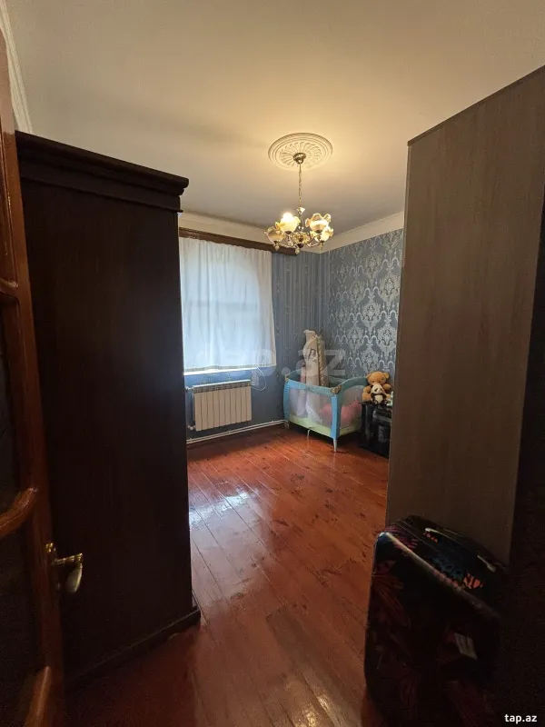 Satılır 4 otaqlı həyət evi