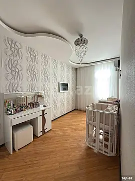 Satılır 3 otaqlı yeni tikili 100 m²