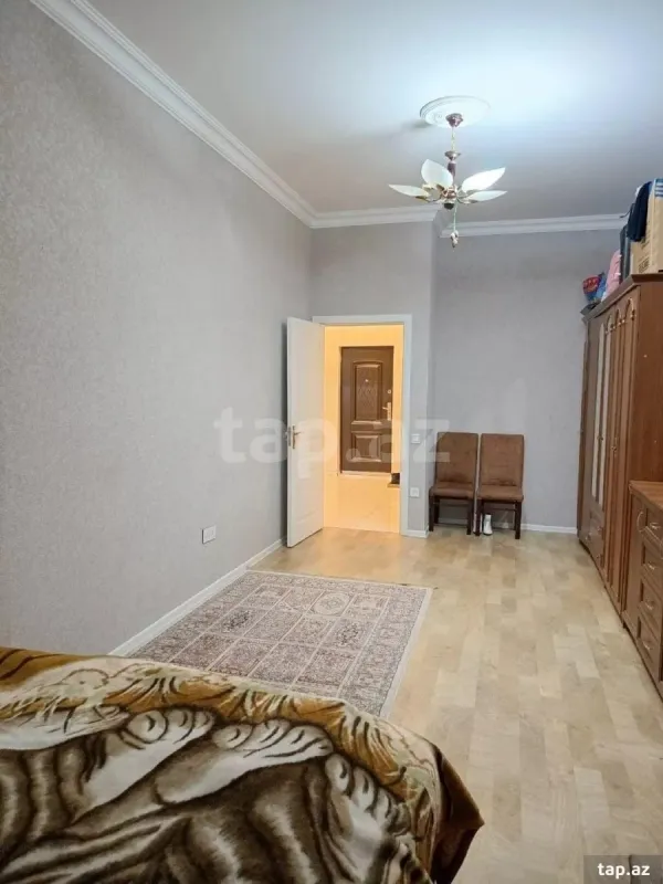 Kirayə verilir 2 otaqlı yeni tikili 108 m²