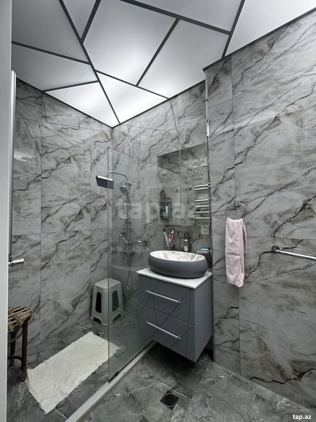 Satılır 3 otaqlı yeni tikili 95 m²