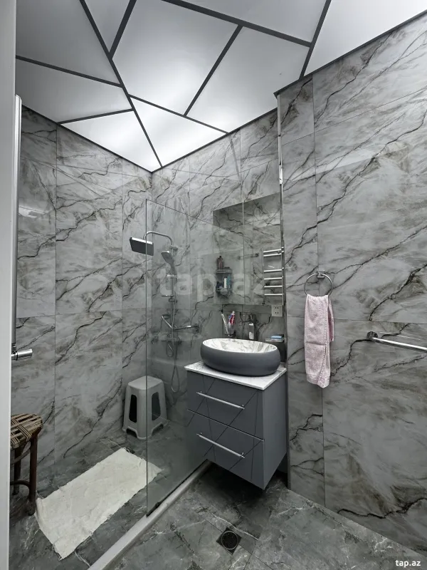 Satılır 3 otaqlı yeni tikili 95 m²