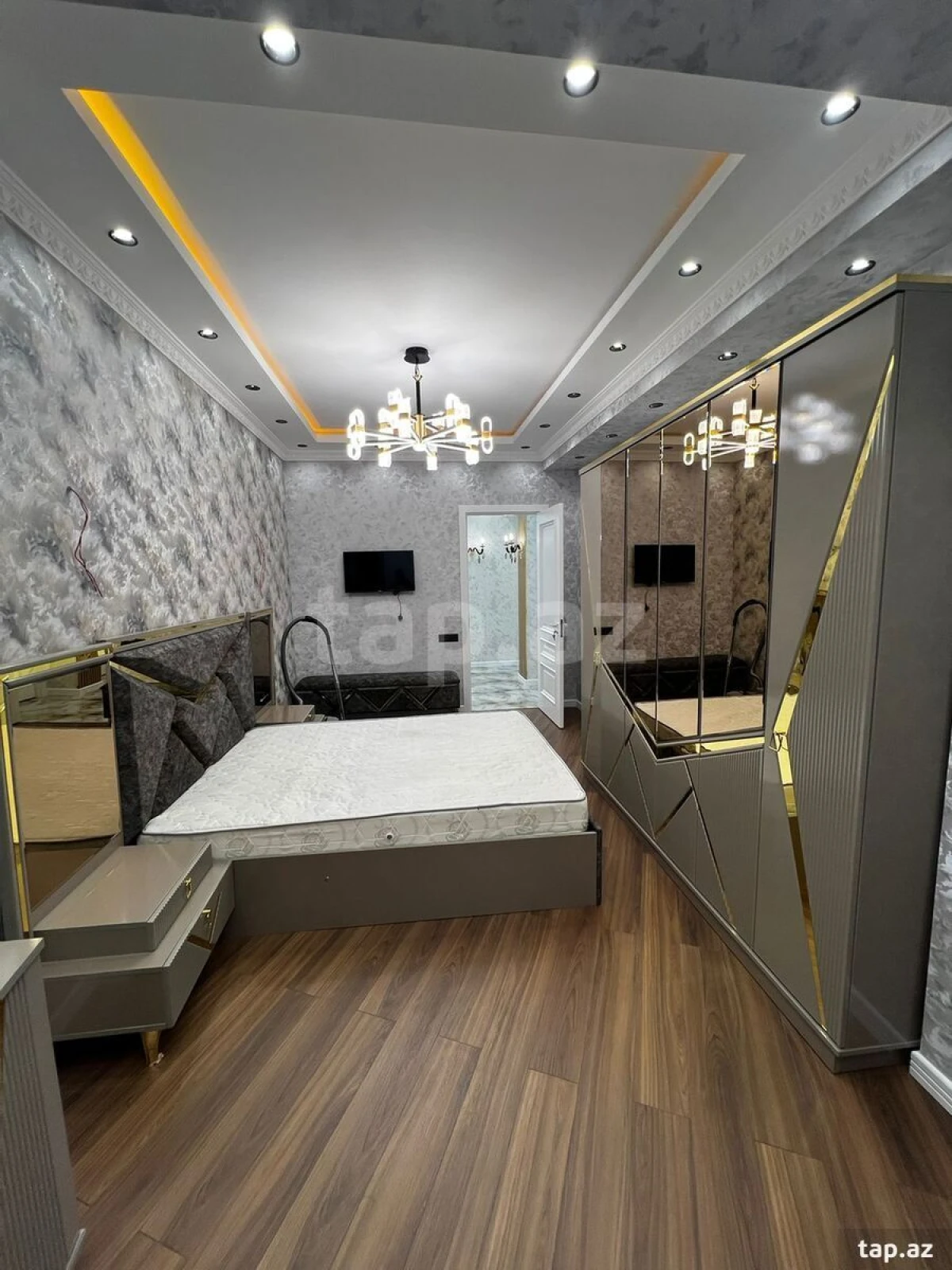 Satılır 2 otaqlı yeni tikili 99 m²