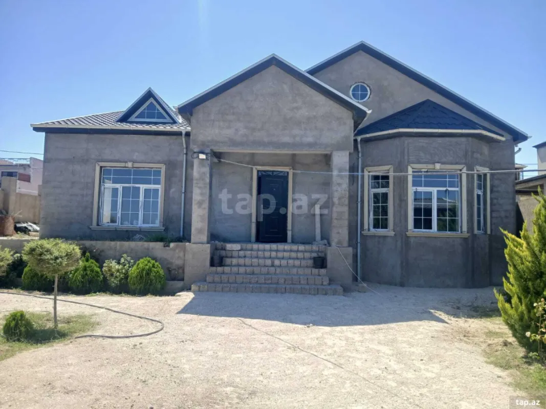 Satılır 6 otaqlı həyət evi