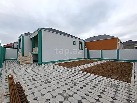 Satılır 4 otaqlı həyət evi — Bakı 4 otaq