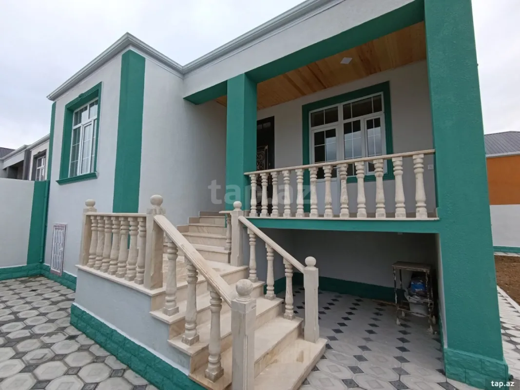 Satılır 4 otaqlı həyət evi