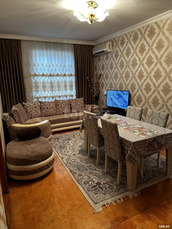 Satılır 4 otaqlı həyət evi