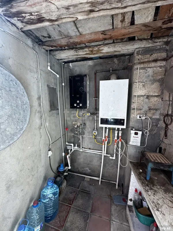 Satılır 4 otaqlı həyət evi