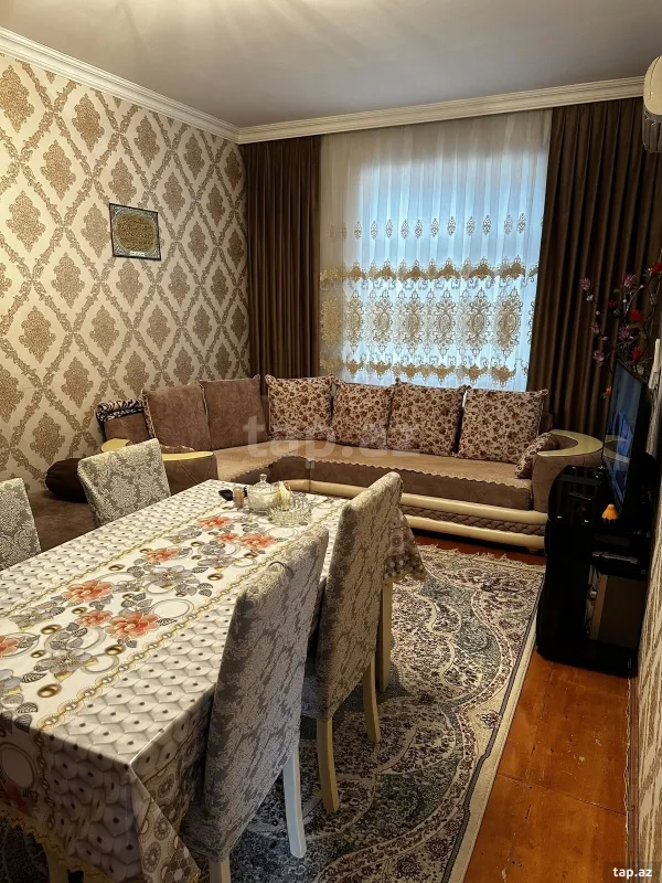 Satılır 4 otaqlı həyət evi