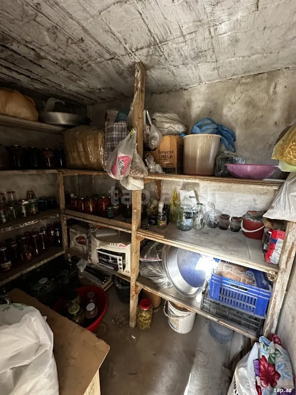 Satılır 4 otaqlı həyət evi