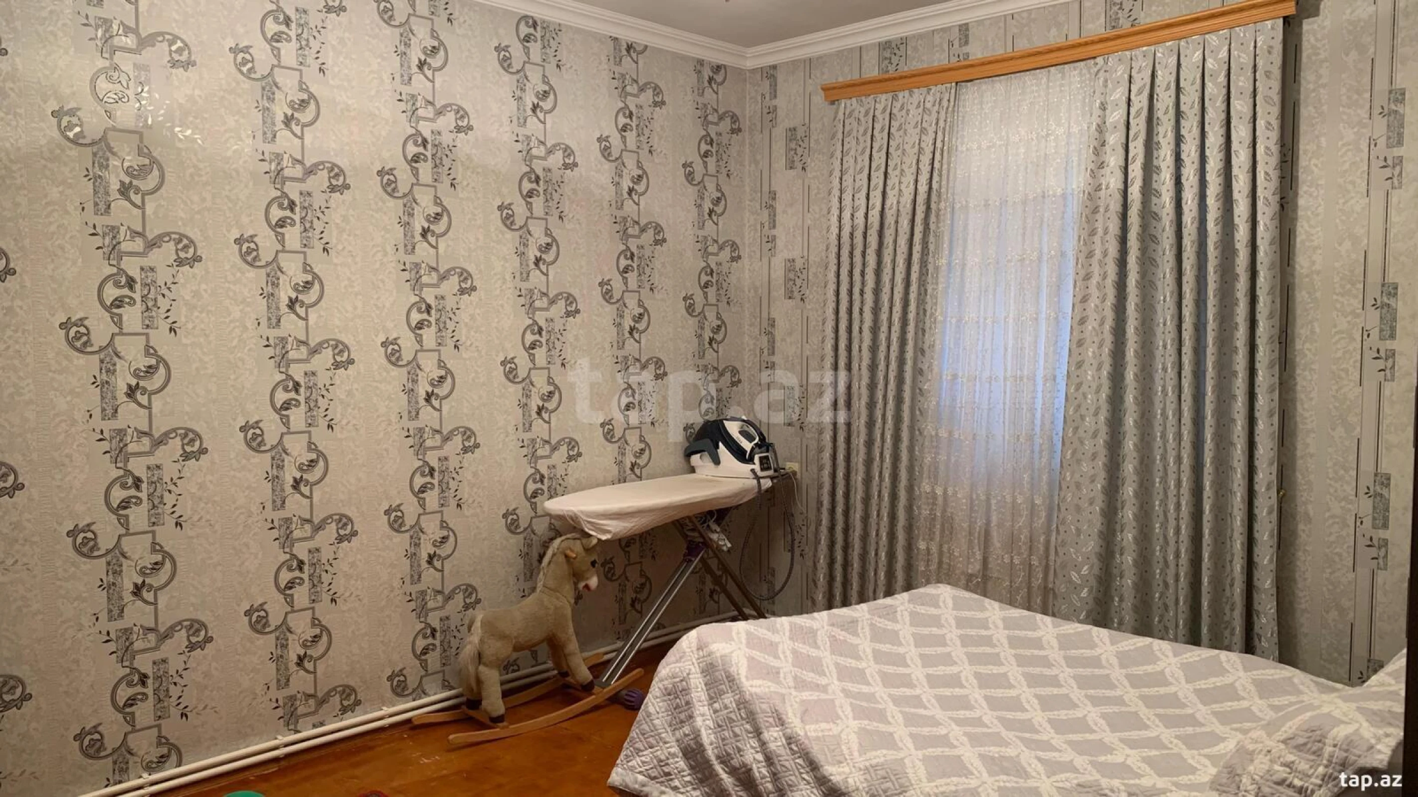 Satılır 4 otaqlı həyət evi