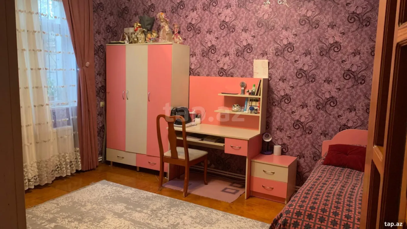 Satılır 4 otaqlı həyət evi