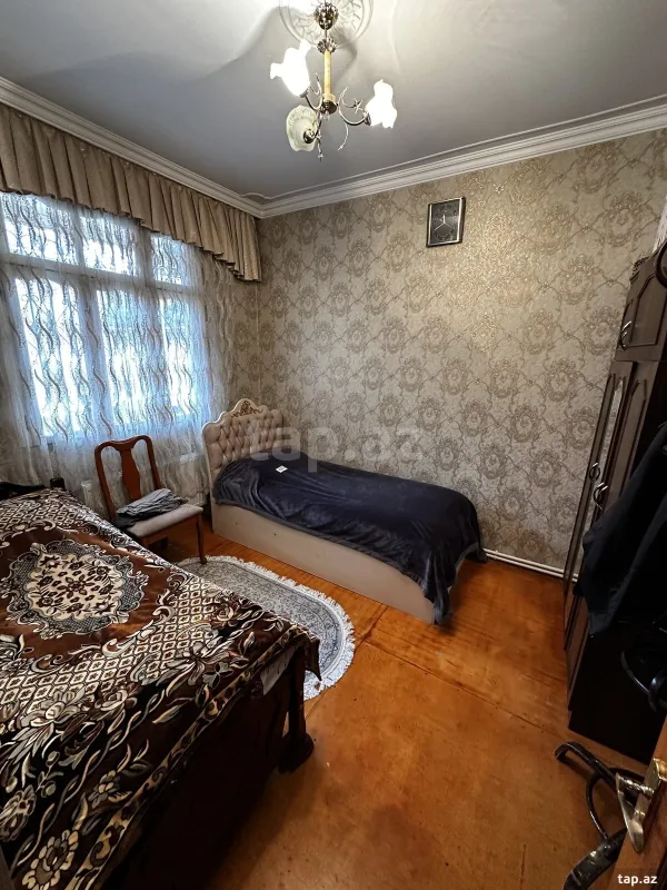 Satılır 4 otaqlı həyət evi