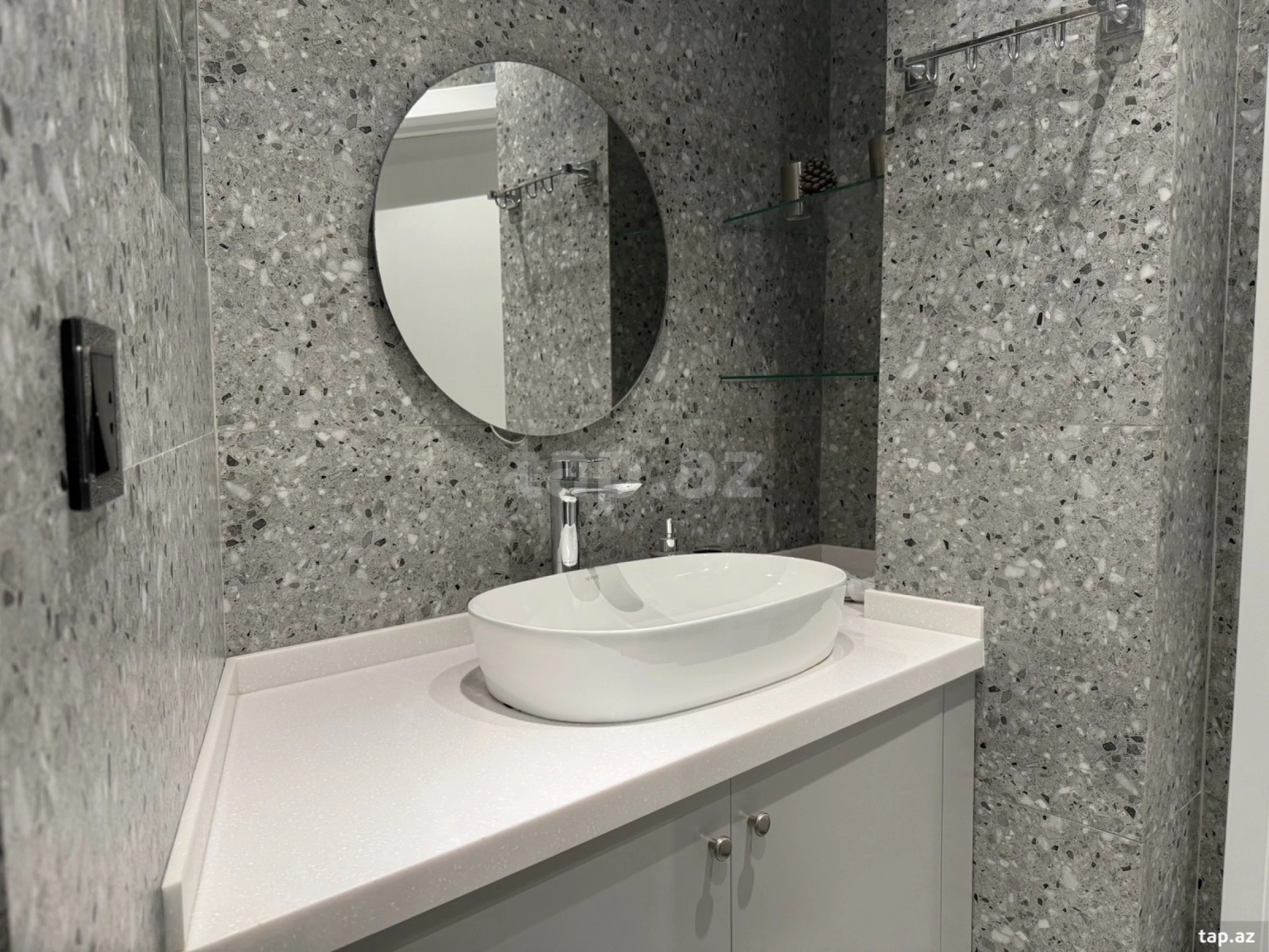 Kirayə verilir 2 otaqlı mənzil 50 m²