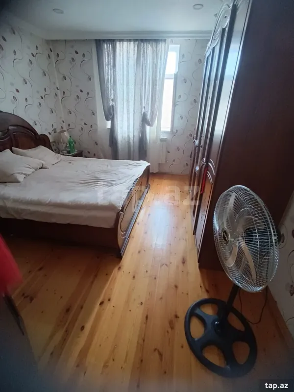 Satılır 4 otaqlı həyət evi