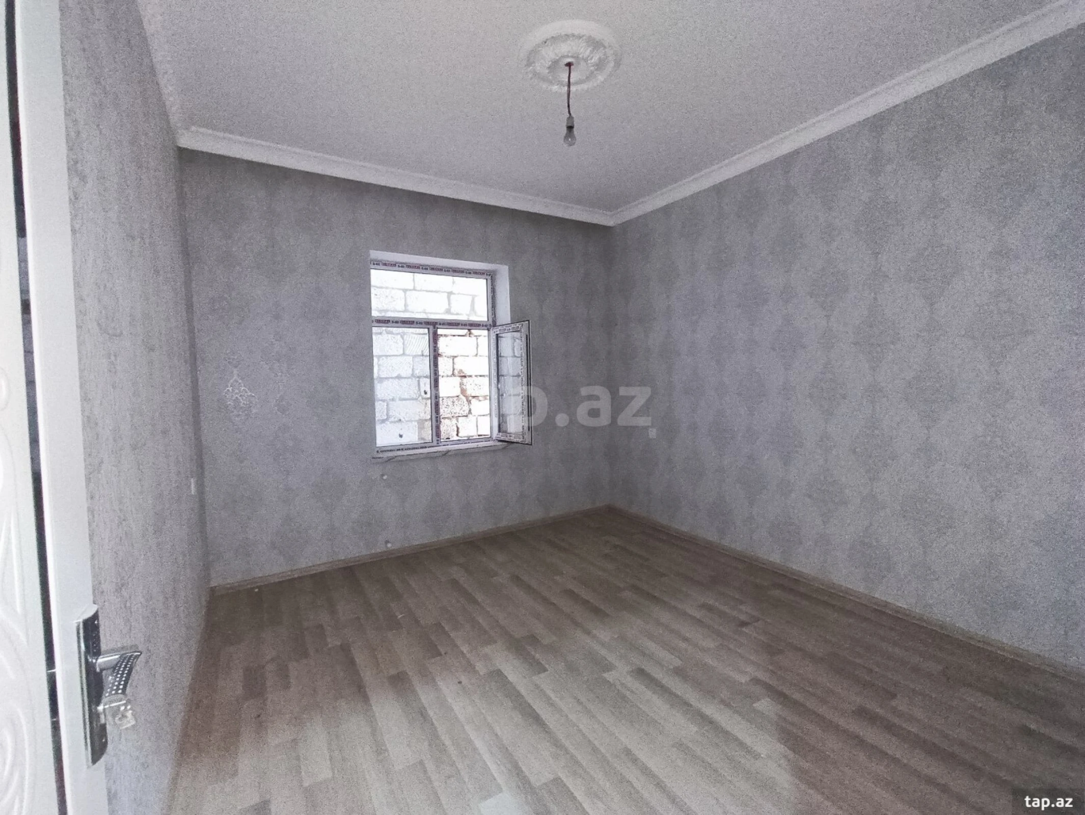 Satılır 4 otaqlı həyət evi