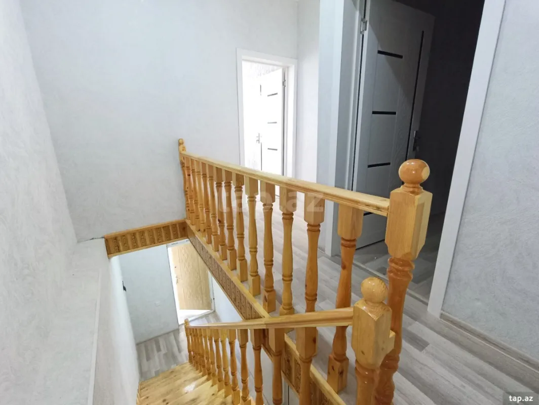 Satılır 4 otaqlı həyət evi