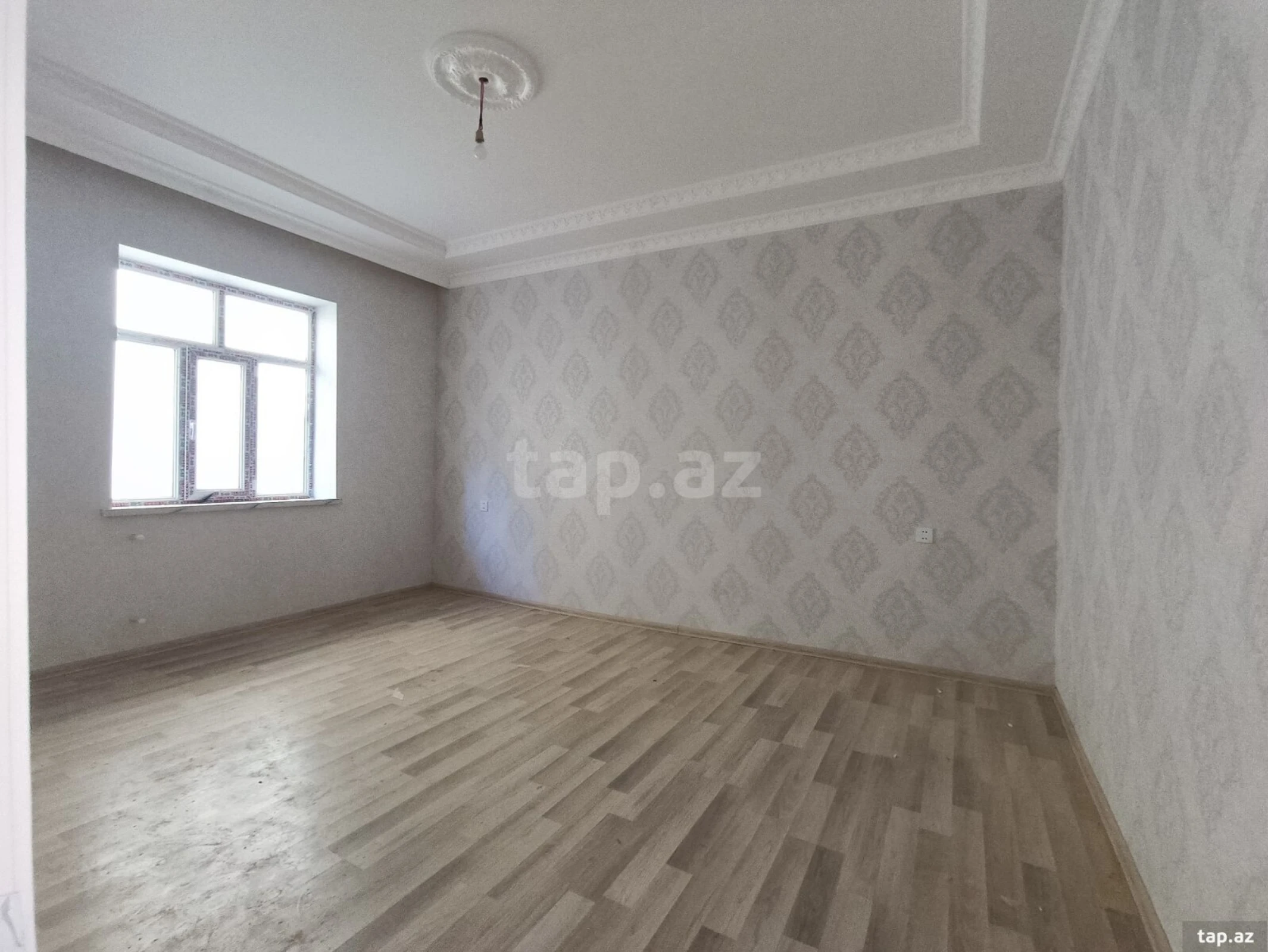 Satılır 4 otaqlı həyət evi