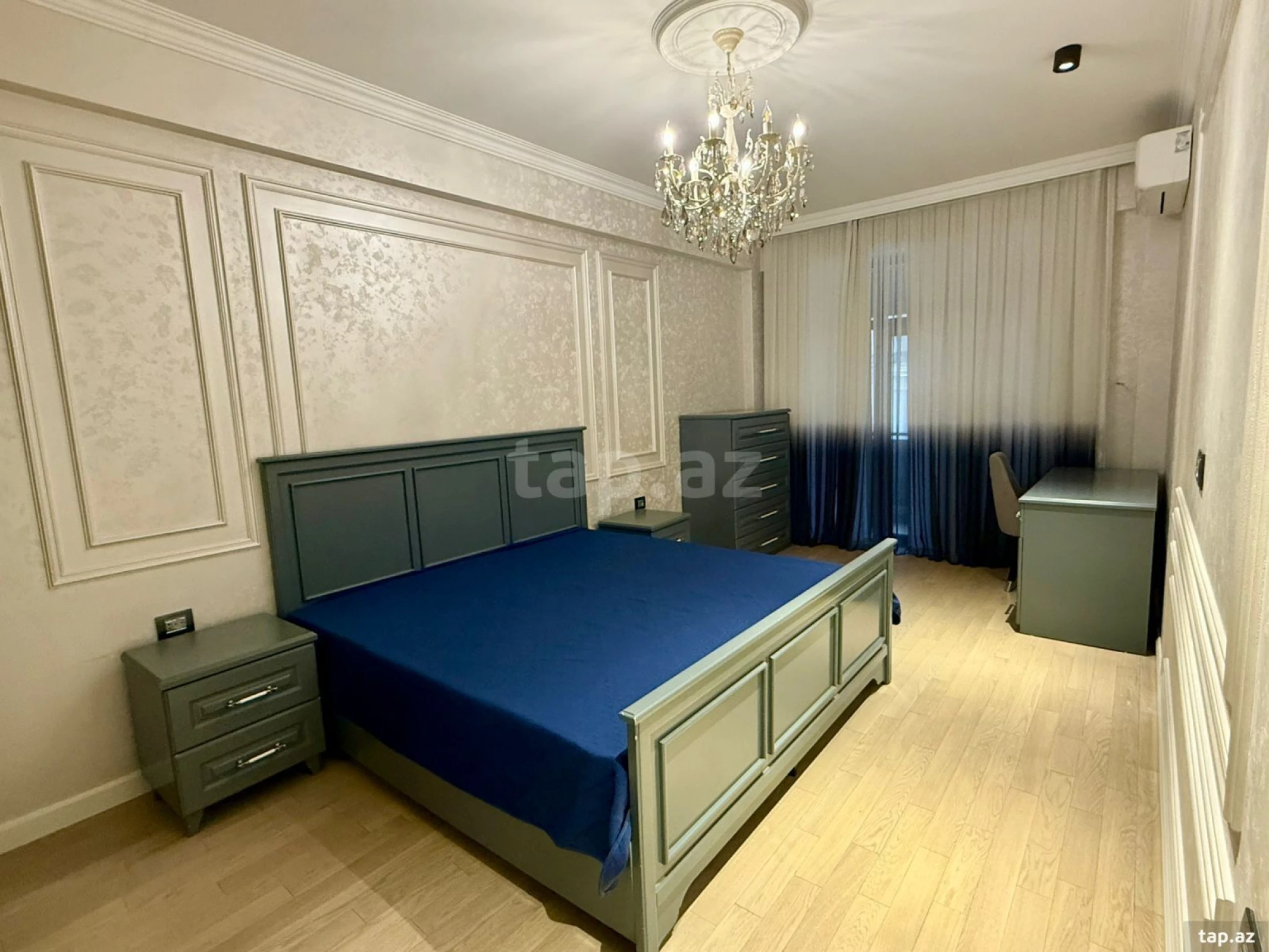 Kirayə verilir 4 otaqlı yeni tikili 200 m²