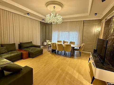 Kirayə verilir 4 otaqlı yeni tikili 200 m²