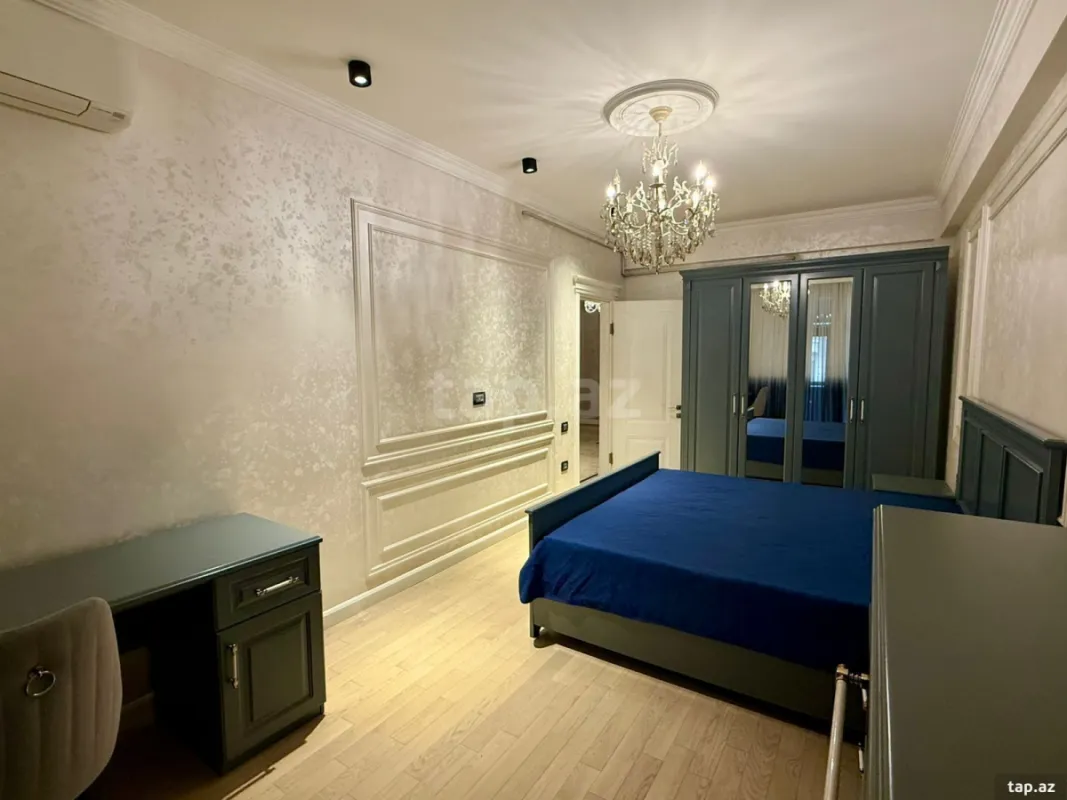 Kirayə verilir 4 otaqlı yeni tikili 200 m²