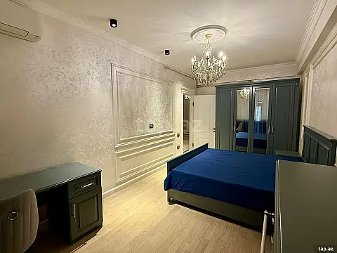 Kirayə verilir 4 otaqlı yeni tikili 200 m²